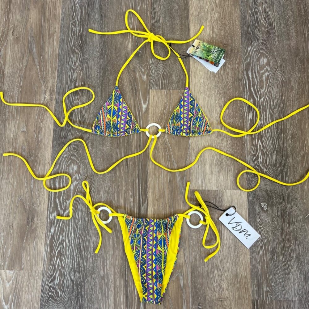VDM The Label Ziggy Reversible Bikini in 80s Geo/Canary NWT - Picture 4 of 11
